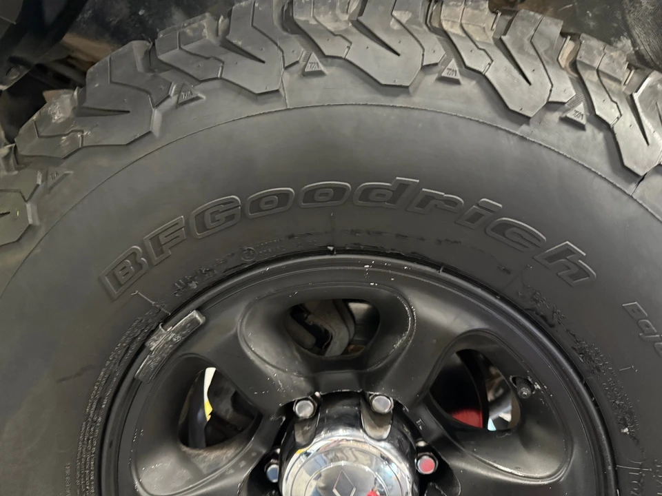 1999 Mitsubishi Pajero/Montero - Image 17 of 31