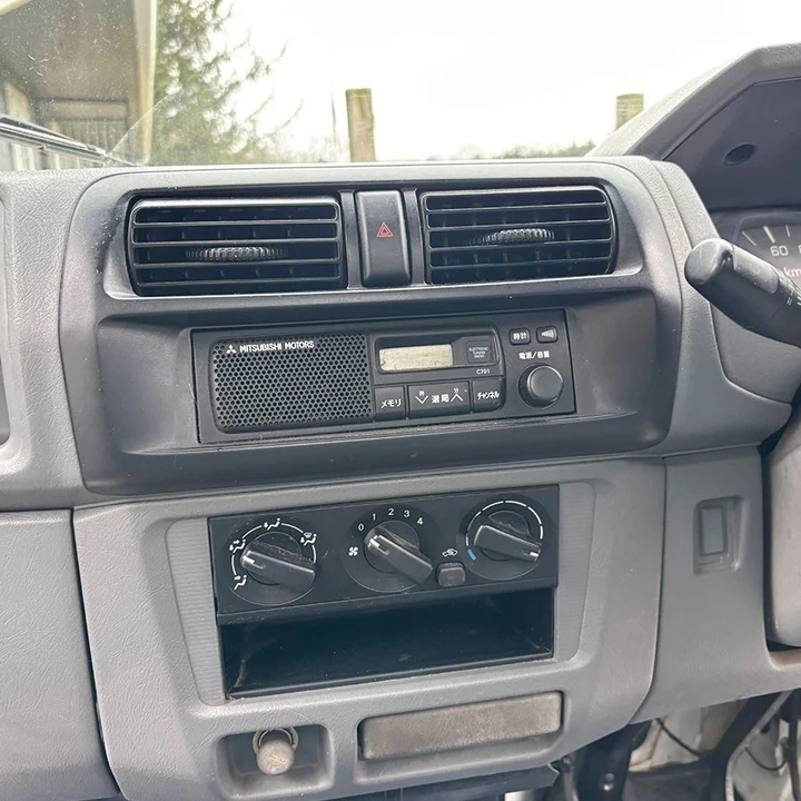 1999 Mitsubishi - Image 12 of 25