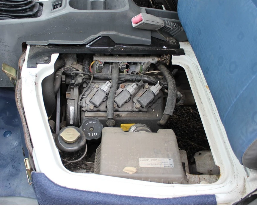 1999 Mitsubishi - Image 18 of 25