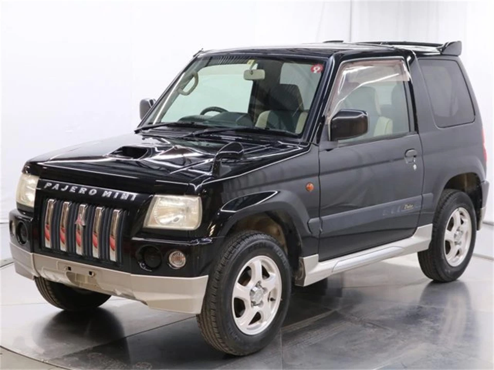 1999 Mitsubishi Pajero/Montero 3rd Gen - Image 2 of 31