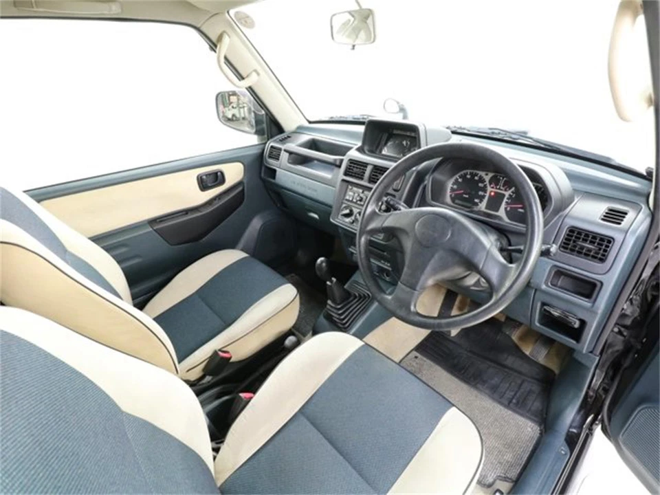 1999 Mitsubishi Pajero/Montero 3rd Gen - Image 9 of 31