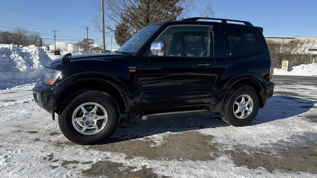 1999 Mitsubishi Pajero/Montero 2nd Gen - Image 9 of 31