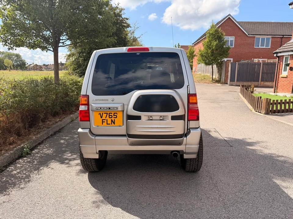 2000 Mitsubishi Pajero/Montero 3rd Gen - Image 7 of 30