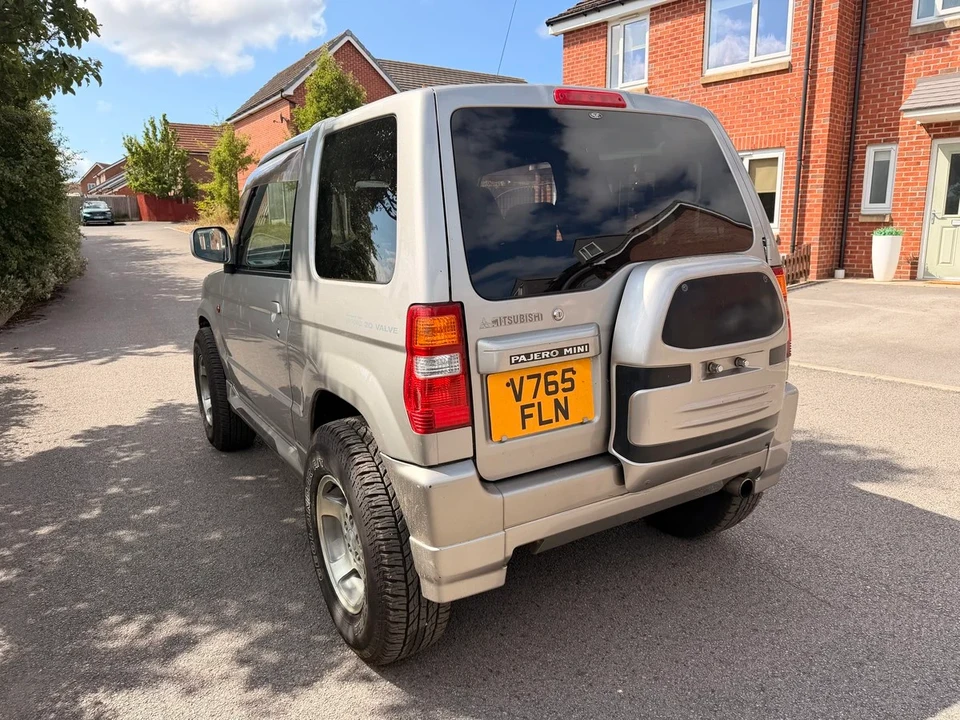 2000 Mitsubishi Pajero/Montero 3rd Gen - Image 8 of 30