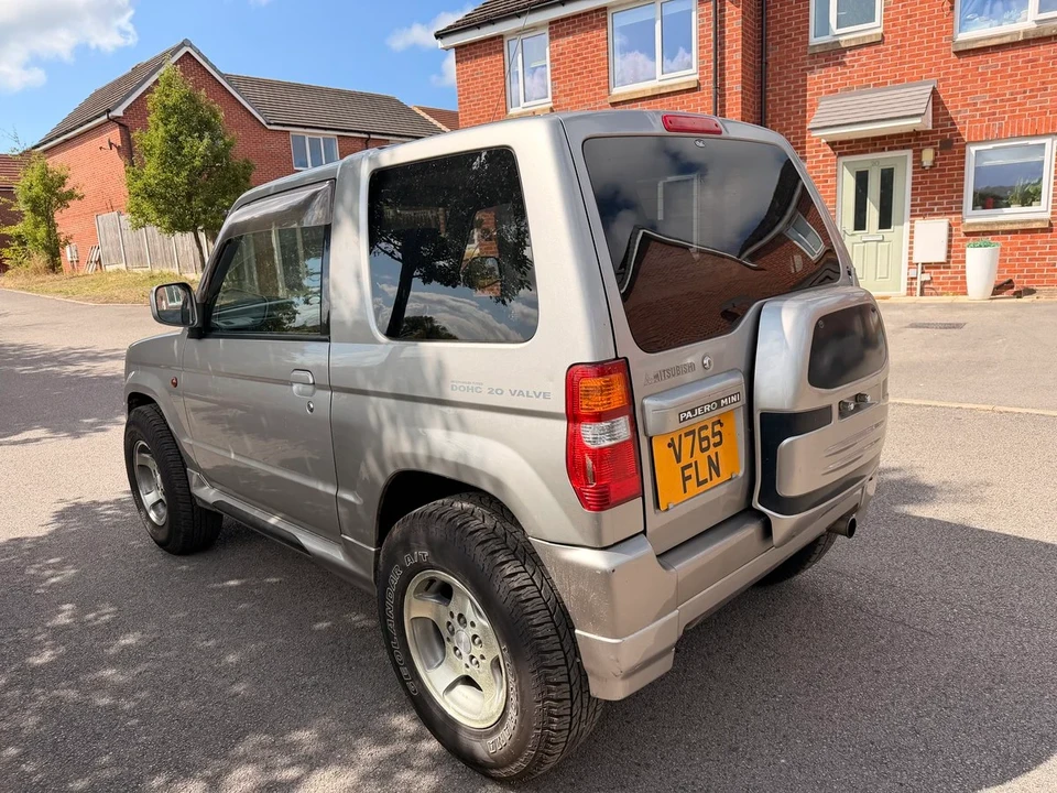 2000 Mitsubishi Pajero/Montero 3rd Gen - Image 9 of 30