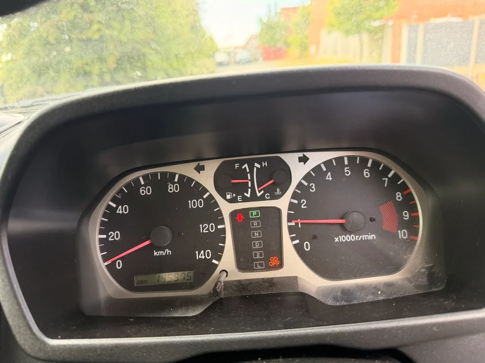 2000 Mitsubishi Pajero/Montero 3rd Gen - Image 16 of 30