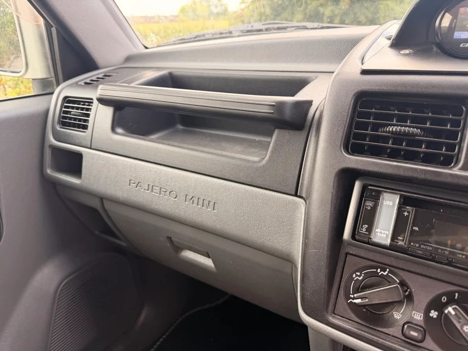 2000 Mitsubishi Pajero/Montero 3rd Gen - Image 20 of 30