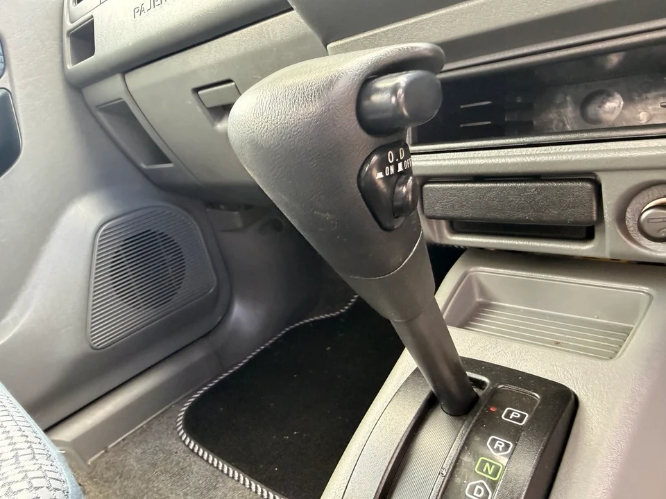 2000 Mitsubishi Pajero/Montero 3rd Gen - Image 26 of 30