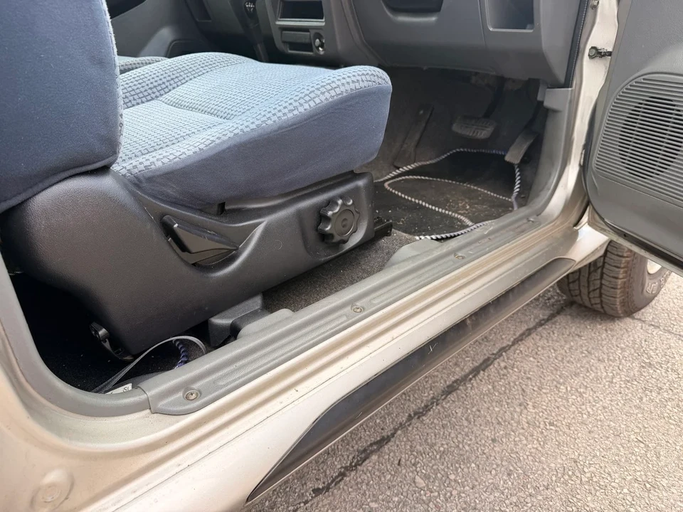 2000 Mitsubishi Pajero/Montero 3rd Gen - Image 27 of 30