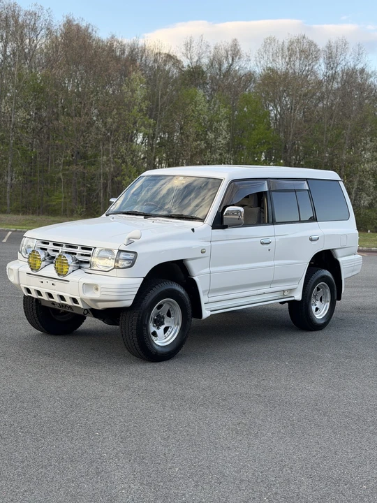 1999 Mitsubishi Pajero/Montero 2nd Gen - Image 9 of 31