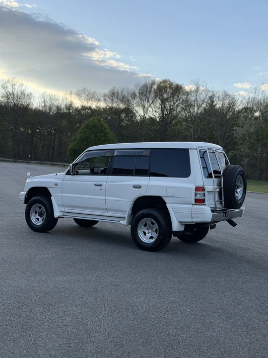 1999 Mitsubishi Pajero/Montero 2nd Gen - Image 17 of 31
