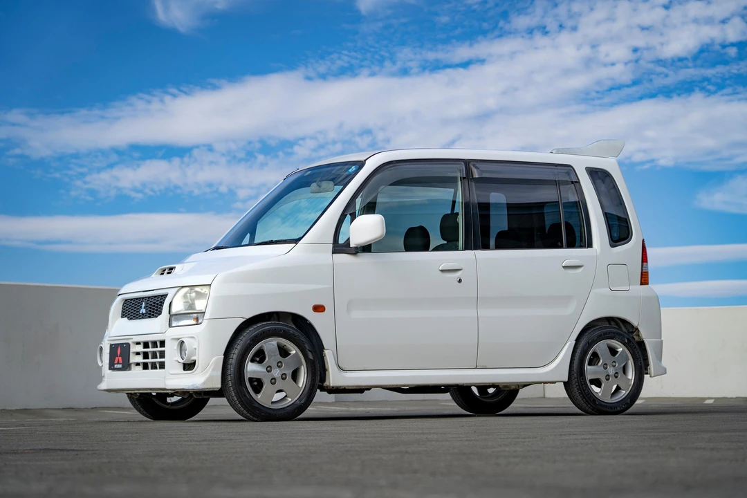 1999 Mitsubishi Toppo 3rd Gen - Image 8 of 31