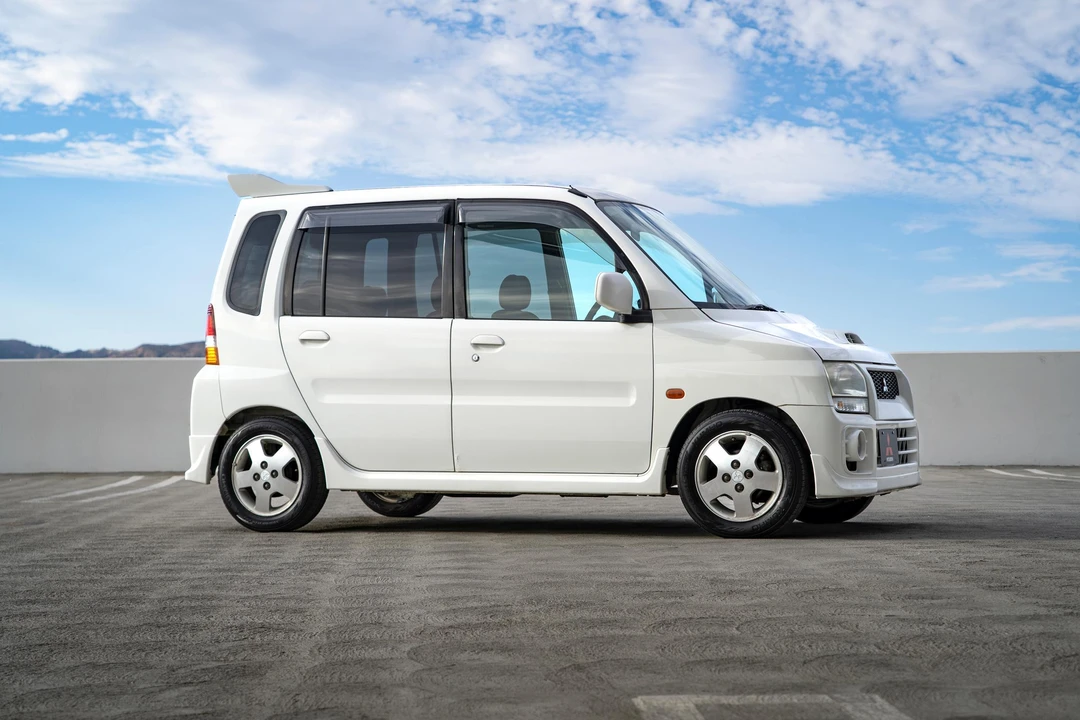 1999 Mitsubishi Toppo 3rd Gen - Image 21 of 31