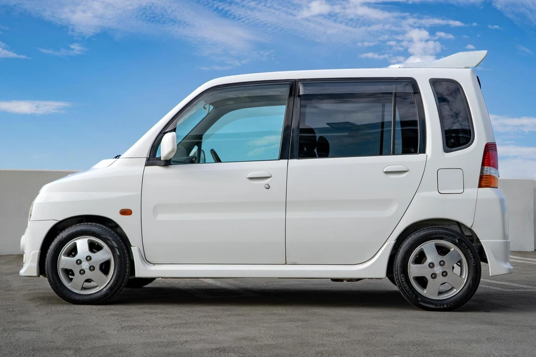1999 Mitsubishi Toppo 3rd Gen - Image 4 of 31