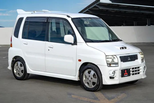 1999 Mitsubishi Toppo BJ R