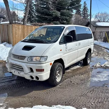 1999 Mitsubishi Delica Space Gear L400