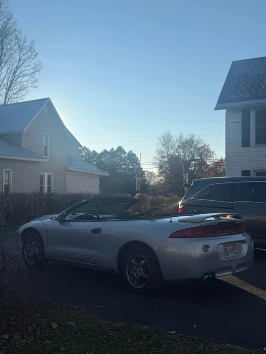 1999 Mitsubishi Eclipse 2nd Gen - Image 2 of 11