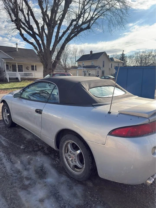 1999 Mitsubishi Eclipse 2nd Gen - Image 8 of 11
