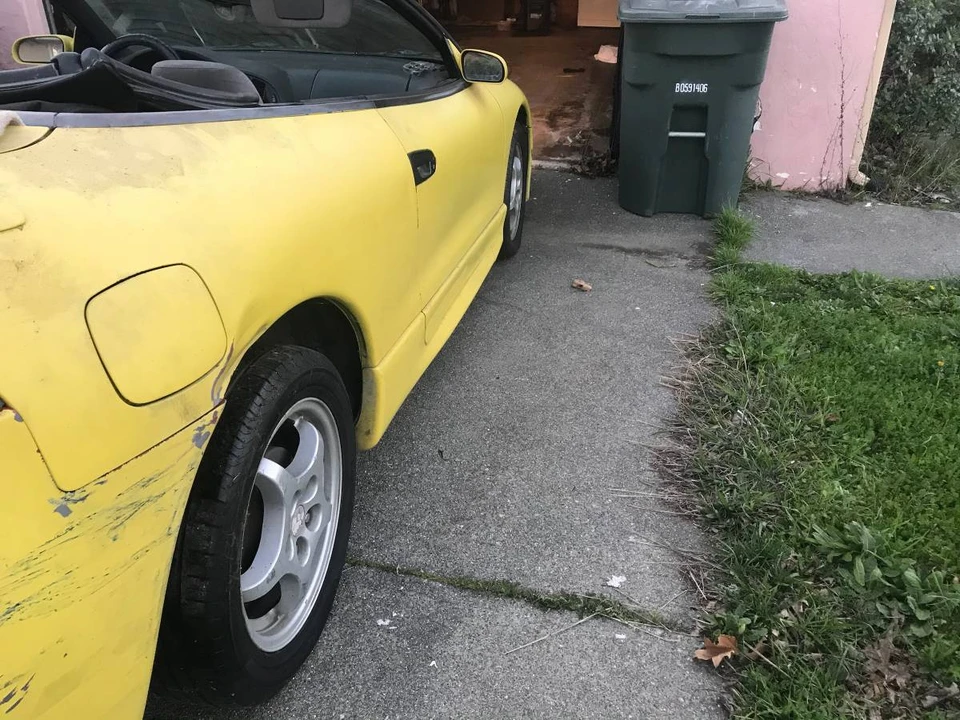 1999 Mitsubishi Eclipse 2nd Gen - Image 2 of 20