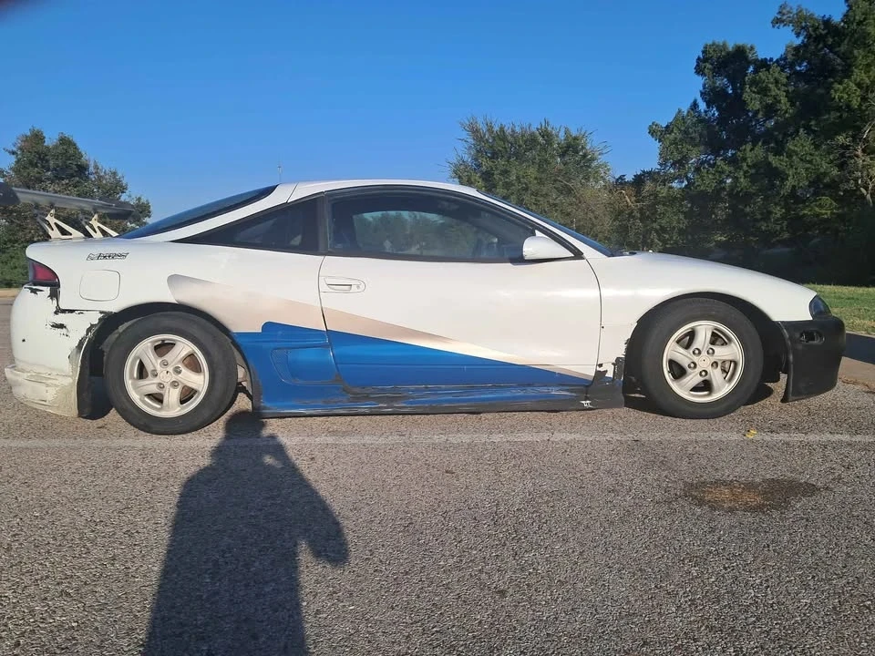1999 Mitsubishi Eclipse 2nd Gen - Image 4 of 6