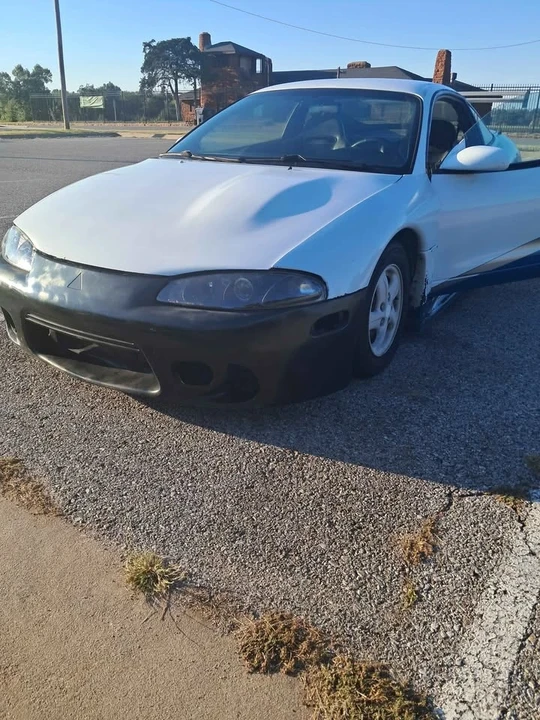 1999 Mitsubishi Eclipse 2nd Gen - Image 2 of 6