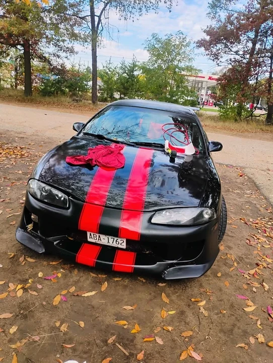 1999 Mitsubishi Eclipse 2nd Gen - Image 4 of 17