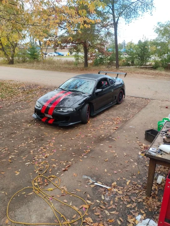 1999 Mitsubishi Eclipse 2nd Gen - Image 8 of 17
