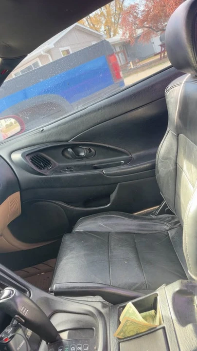1999 Mitsubishi Eclipse 2nd Gen - Image 7 of 10