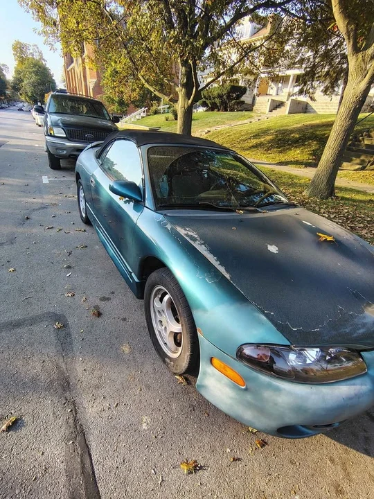 1999 Mitsubishi Eclipse 2nd Gen - Image 2 of 4
