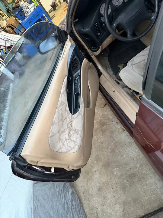 1999 Mitsubishi Eclipse 2nd Gen - Image 10 of 12