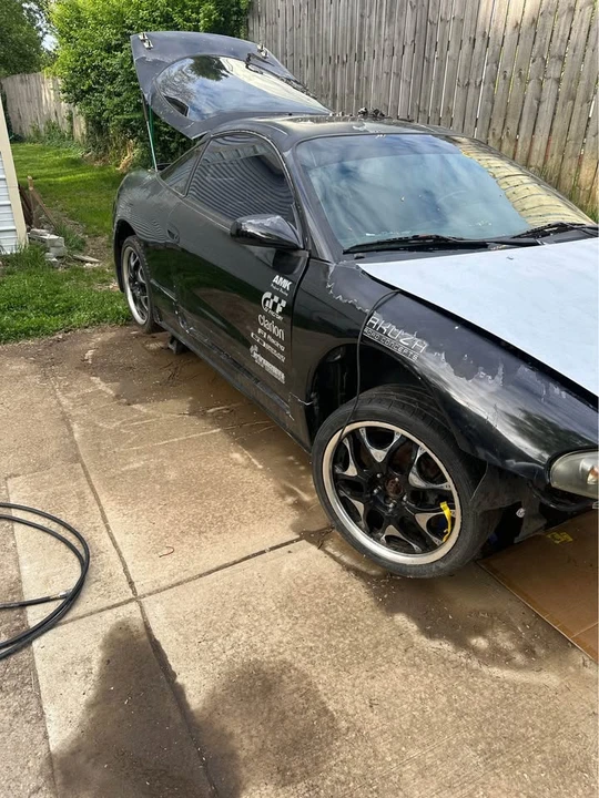 1999 Mitsubishi Eclipse 2nd Gen - Image 10 of 12