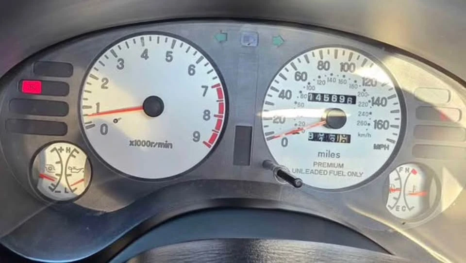 1999 Mitsubishi Eclipse 2nd Gen - Image 11 of 13