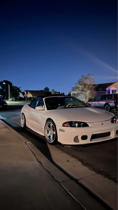 1999 Mitsubishi Eclipse 2nd Gen - Image 2 of 13