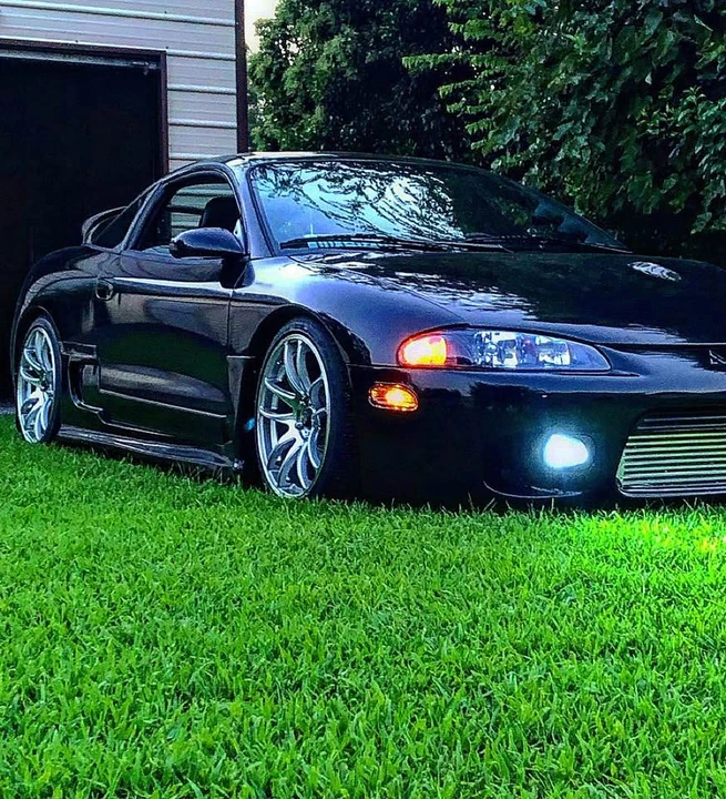 1999 Mitsubishi Eclipse 2nd Gen - Image 2 of 9