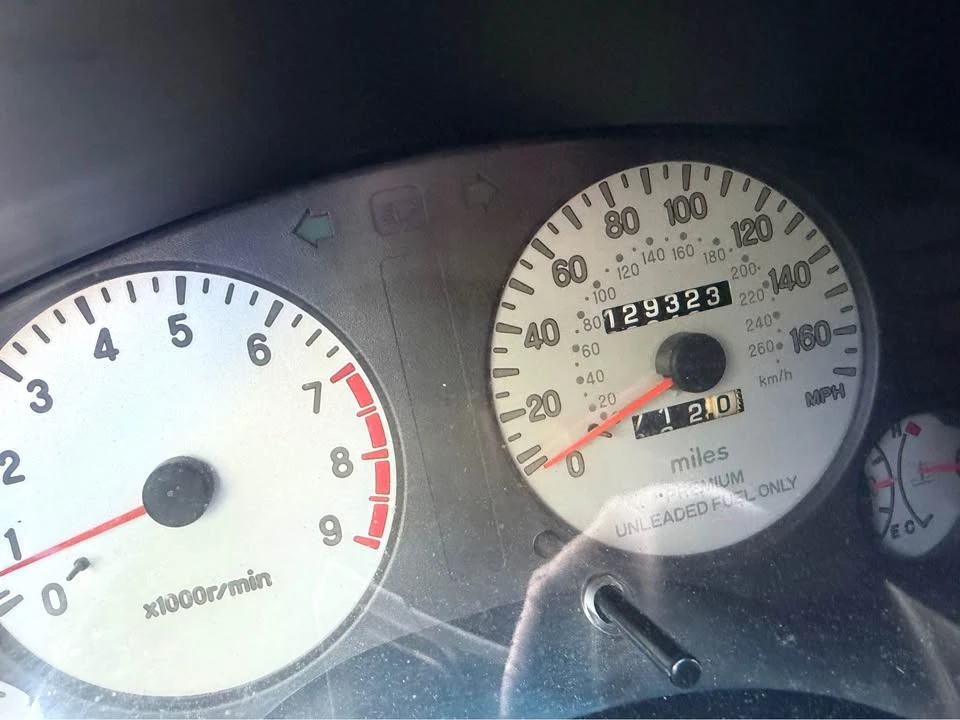 1999 Mitsubishi Eclipse 2nd Gen - Image 10 of 11