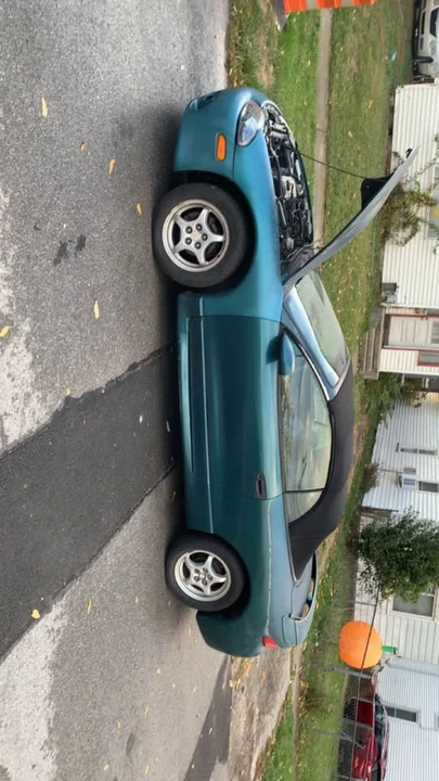 1999 Mitsubishi Eclipse 2nd Gen - Image 2 of 3
