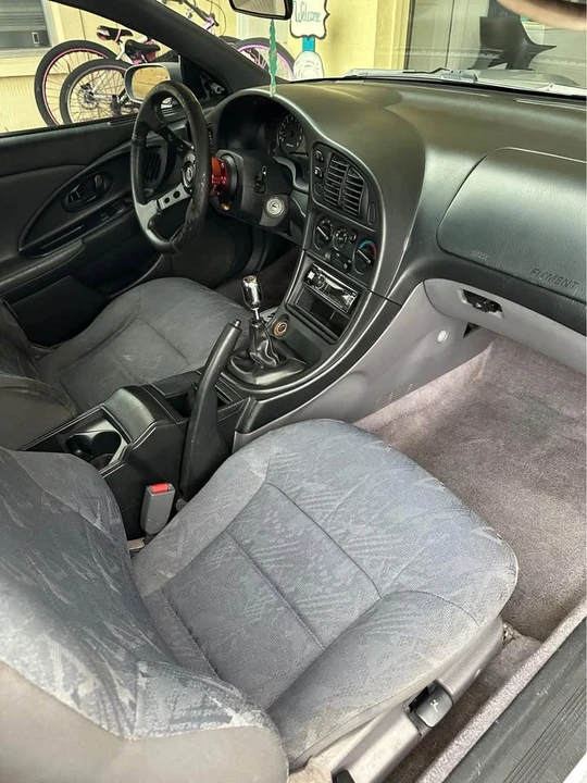 1999 Mitsubishi Eclipse 2nd Gen - Image 6 of 8