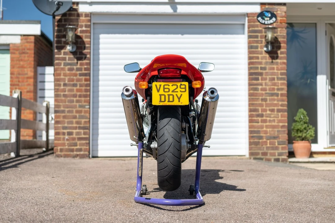 1999 Moto Guzzi - Image 3 of 30