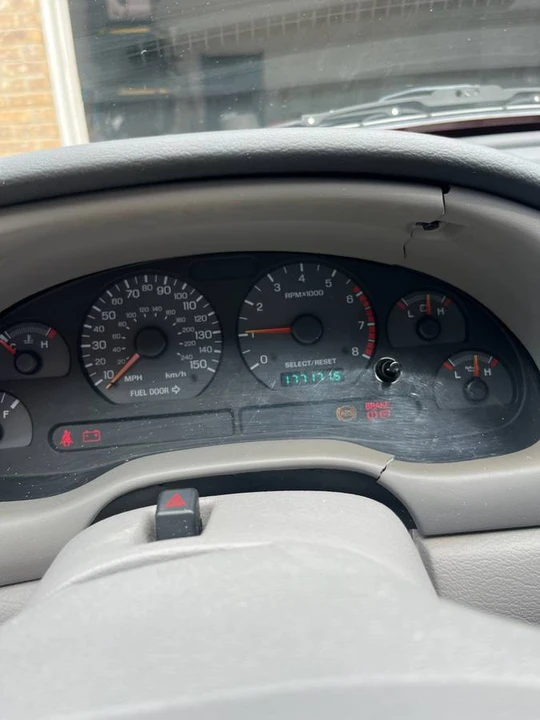 1999 Ford SN95 Mustang - Image 8 of 9
