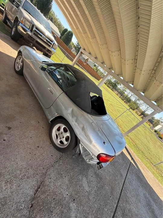 1999 Mazda NB MX-5 Miata - Image 2 of 4