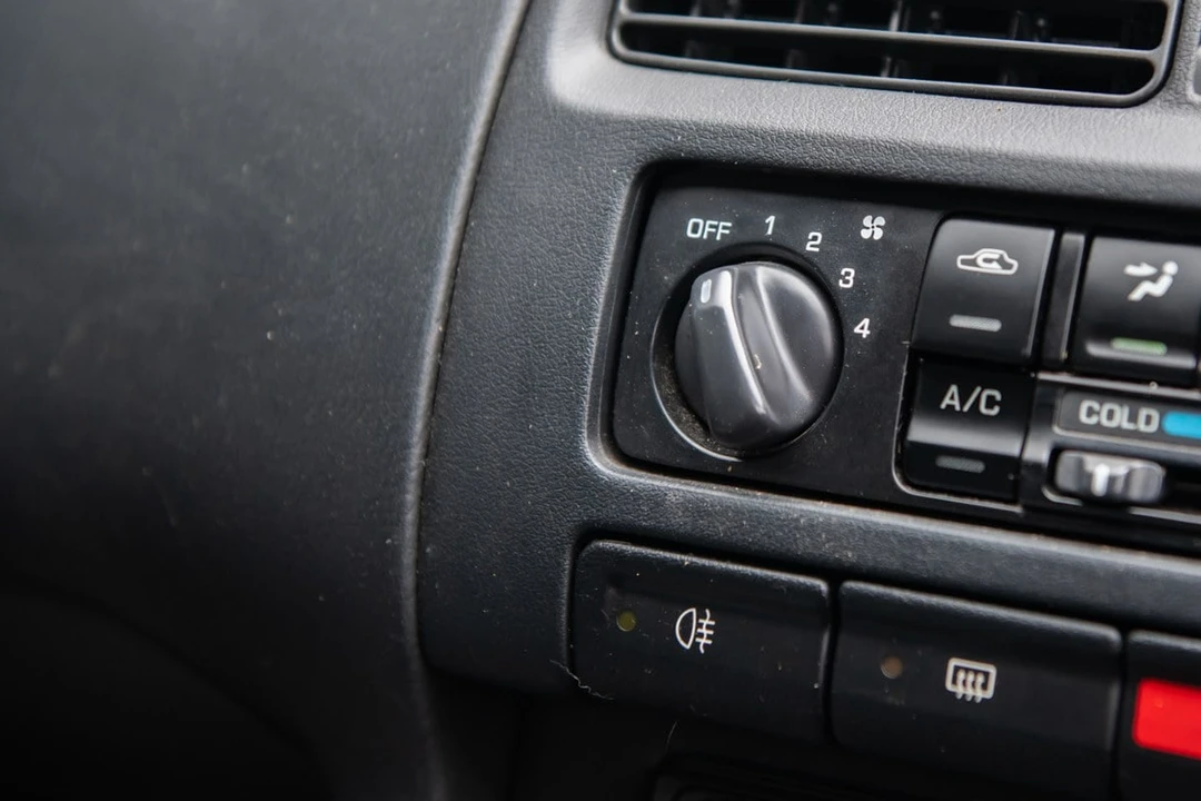 1999 Nissan Sentra 4th Gen - Image 25 of 30