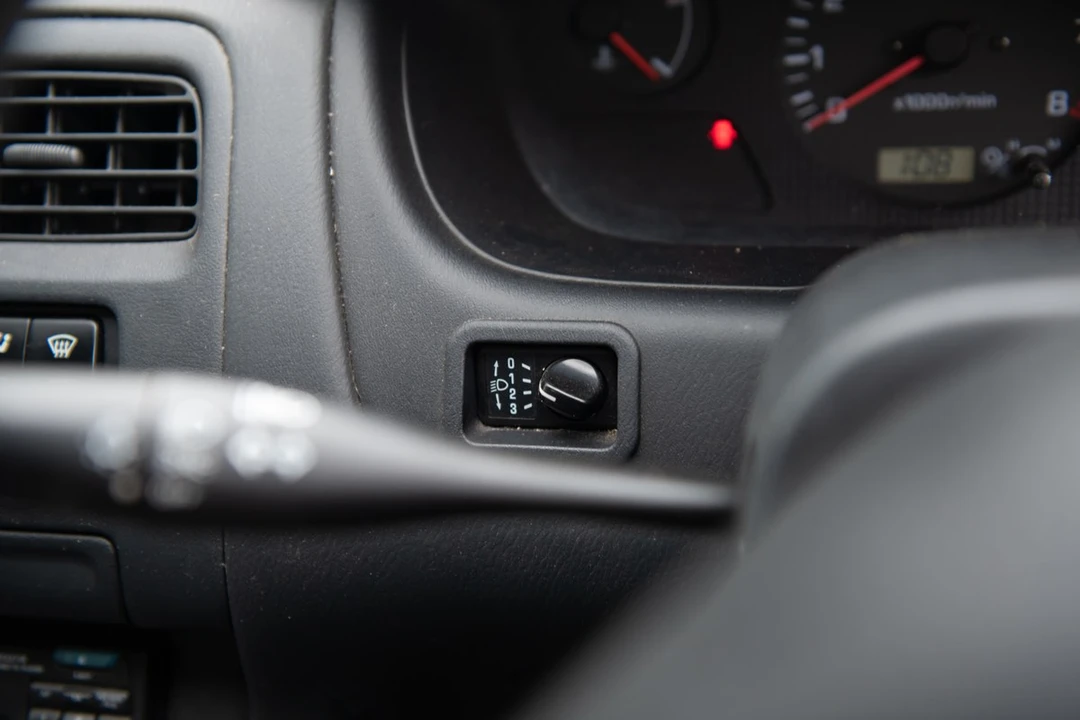 1999 Nissan Sentra 4th Gen - Image 28 of 30
