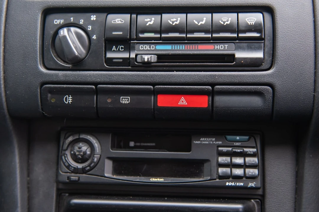 1999 Nissan Sentra 4th Gen - Image 24 of 30