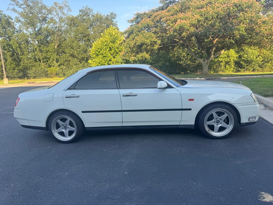 1999 Nissan Cedric 9th Gen - Image 12 of 31