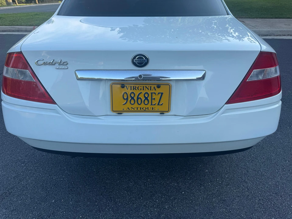 1999 Nissan Cedric 9th Gen - Image 18 of 31