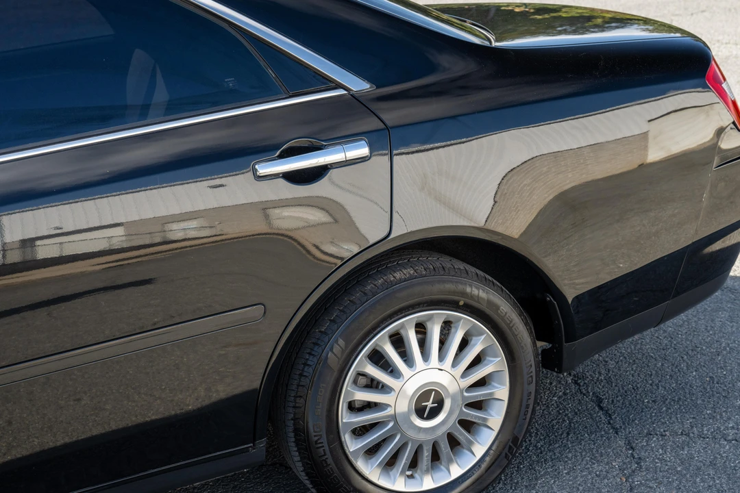 1999 Nissan Cedric - Image 27 of 31