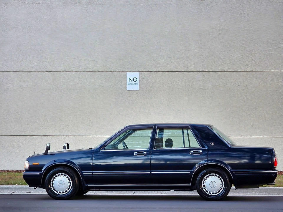 1999 Nissan Cedric 9th Gen - Image 16 of 21