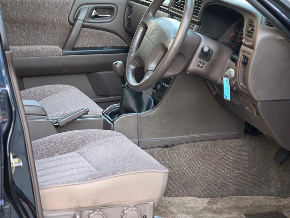 1999 Nissan Cedric 9th Gen - Image 26 of 31