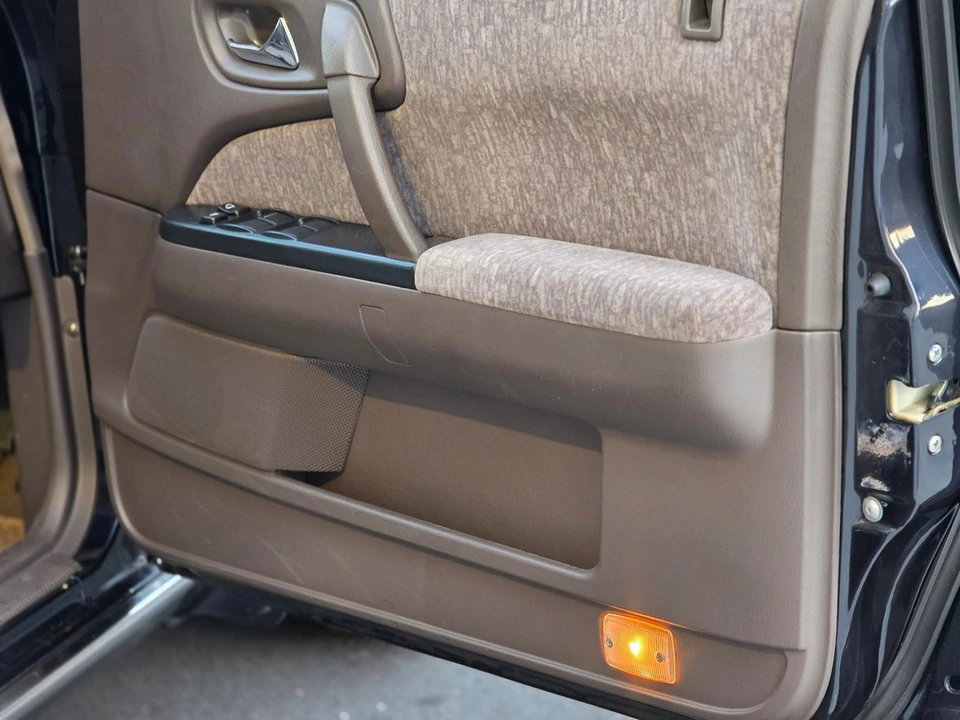1999 Nissan Cedric 9th Gen - Image 28 of 31