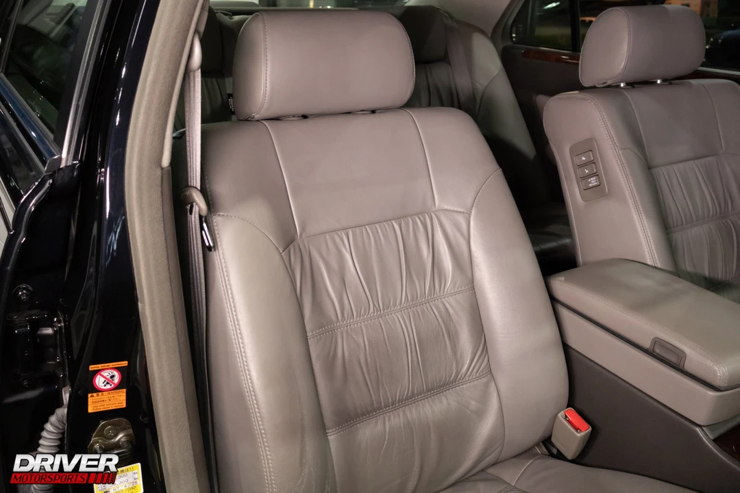 1999 Nissan Cima 3rd Gen - Image 16 of 21